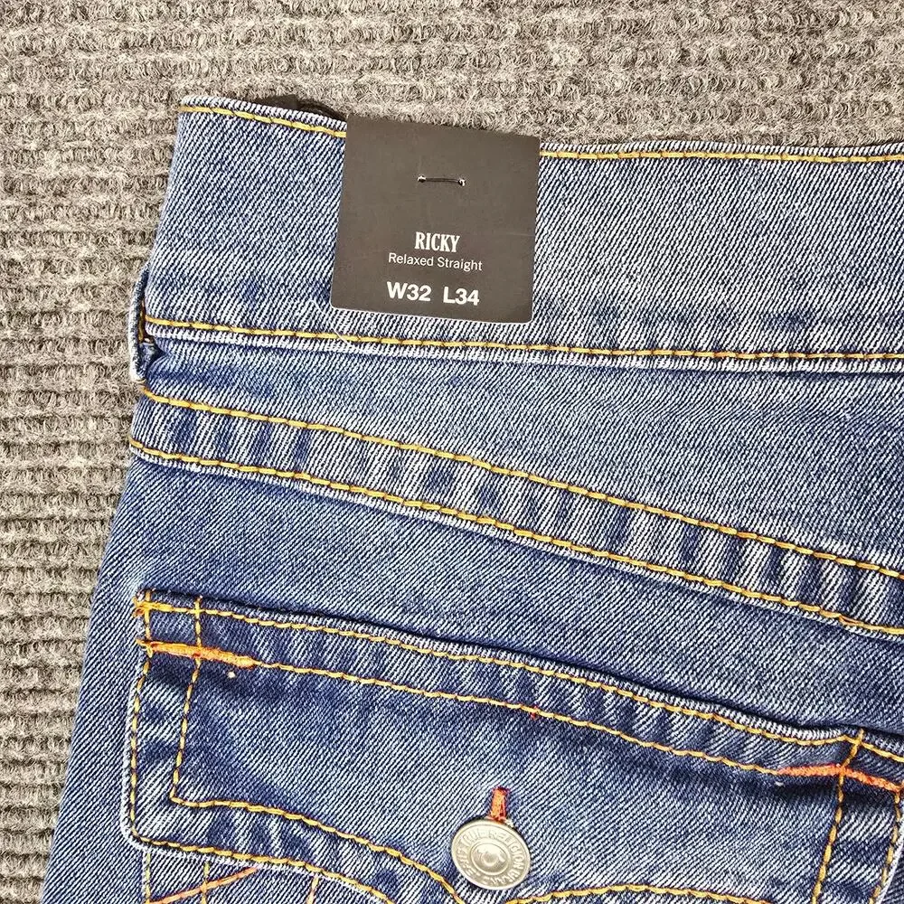 True Religion Ricky Big T Jeans Mens 32x34 Medium Wash Relaxed Straight Flap NWT